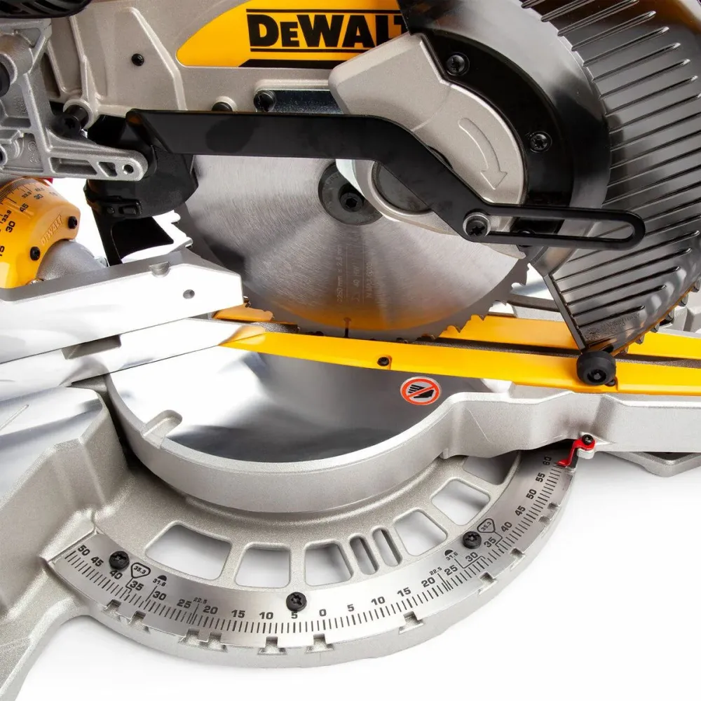 Dewalt DWS727-GB 250mm Deux fois Bevel Slide Mitre Saw 240V