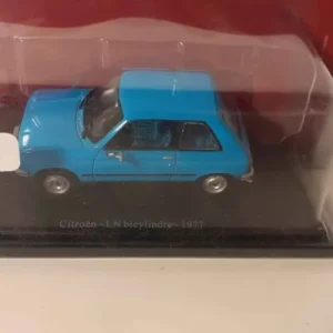 Protège-mains Citroën LN bicylindre bleue de 1977