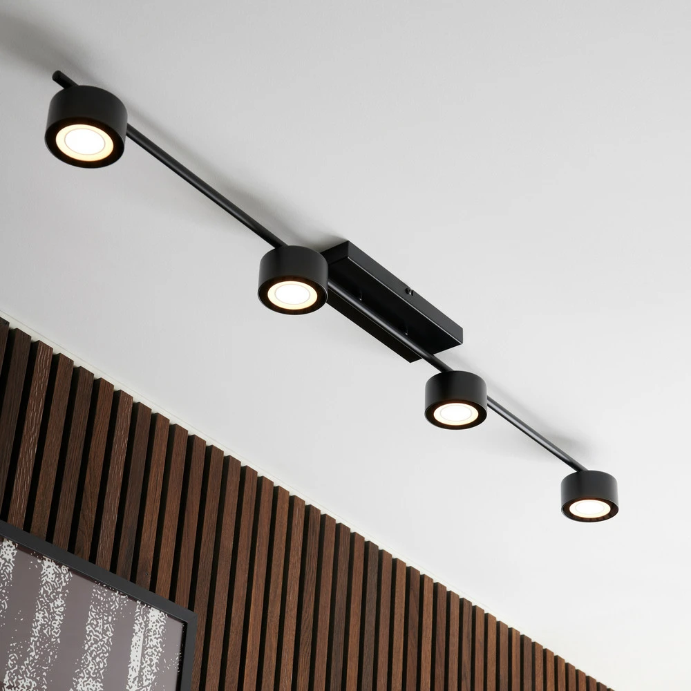 Haute Performance Plafonnier Clyde, à quatre lampes, dimmable
