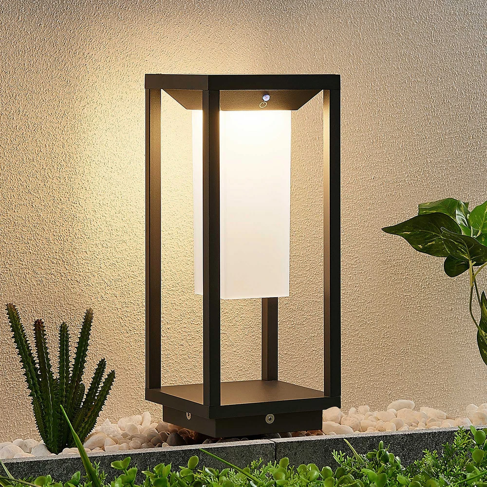 Lucande Eliel potelet LED solaire, 34 cm à montage direct