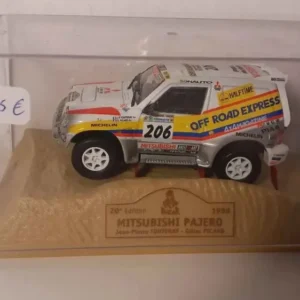 Batterie voiture démarrage froid Mitsubishi Pajéro N°206 (rallye Paris-Dakar 1998)