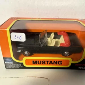Ford Mustang noire modulable de 1964 (voiture américaine)