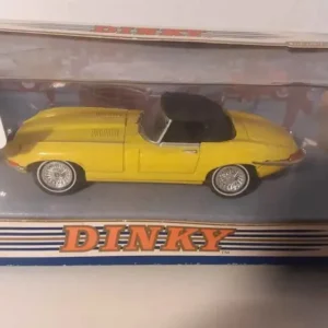Haute Performance Jaguar type E jaune de 1968 (Dinky - Matchbox)