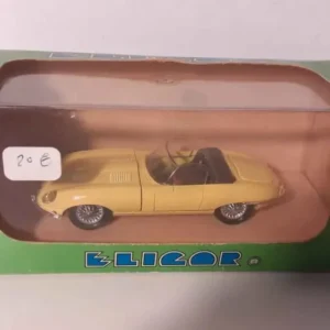 Haute Performance Jaguar type E Roadster jaune de 1964 (Eligor)