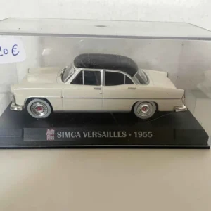 Pneu toutes saisons SIMCA Versailles blanc cassé et toit noir de 1955 (Auto Plus)
