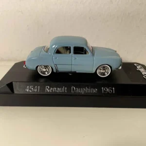 Renault Dauphine bleue de 1961 (Solido Référence 4541) compatible avec Volkswagen Golf