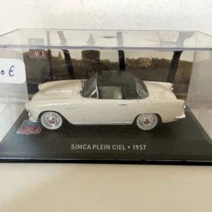 SIMCA plein ciel crème et toit noir de 1957