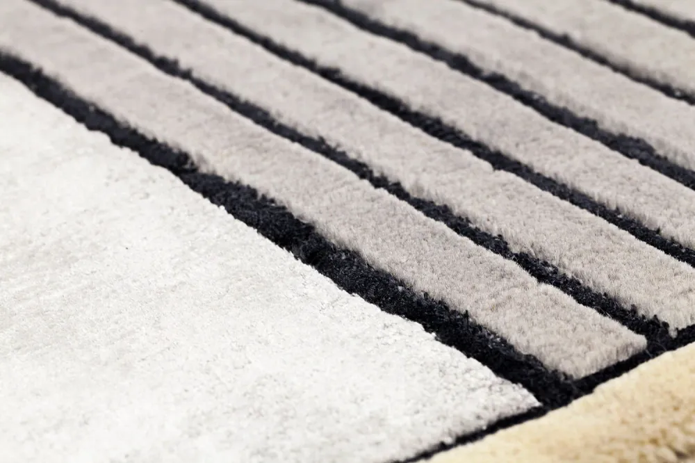 Hand Woven Grey Striped Viscose / Laine Rug