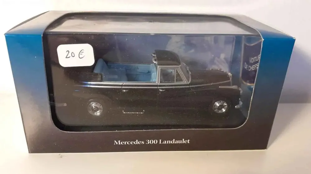 Racing Mercédes 300 Landaudet noire (collection voitures de chefs d'état)