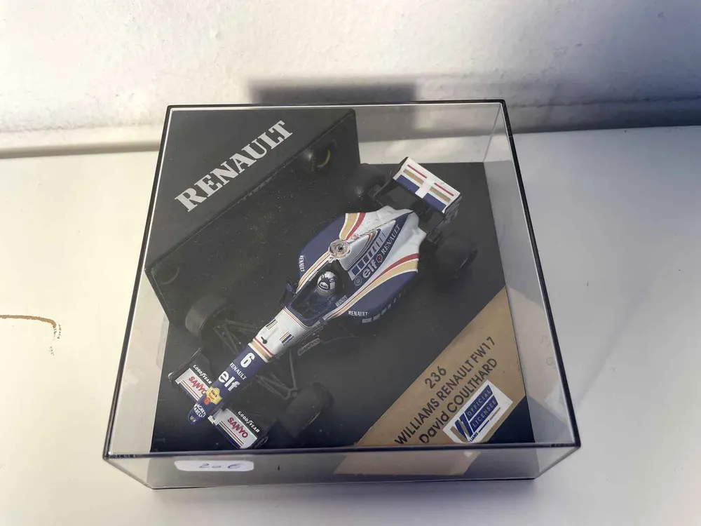 Williams Renault FW17 bleue et blanche numéro 6 (Formule 1) - boite carrée N°236 Compatible avec la plupart des modèles