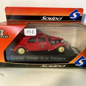 Citroën traction 15 CV rouge POMPIERS (Solido référence 4166)