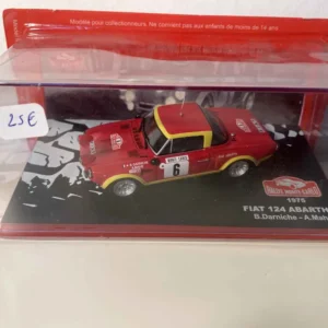 Fiat 124 Abarth rouge et jaune numéro 6 - rallye de Monté-Carlo de 1975