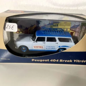 Peugeot 404 break vitrée bleue et bleue avec publicité VITTEL