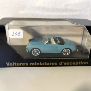 Renault 4 CV cabriolet bleue claire Brissonneau et Lotz (Voitures miniatures d'exeption réf. V 243)