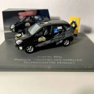 Renault Scénic RX4 prototype TROPHEE DES GAZELLES (Technocentre Renault) SANS la boite en carton