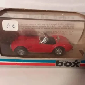 AC Shelby Cobra rouge (Model Box référence 8410)