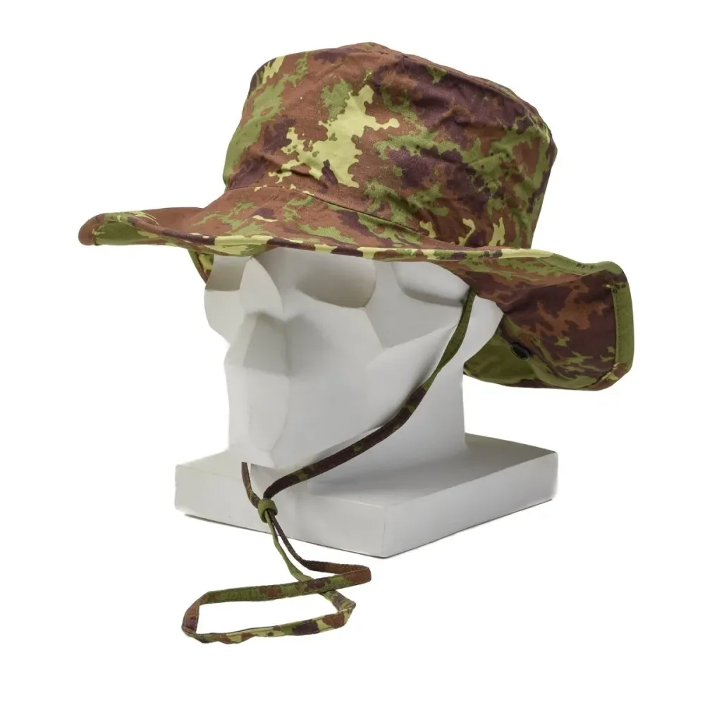 Chapeau Boonie unique de l'armée italienne avec motif camouflage Vegetato et mentonnière