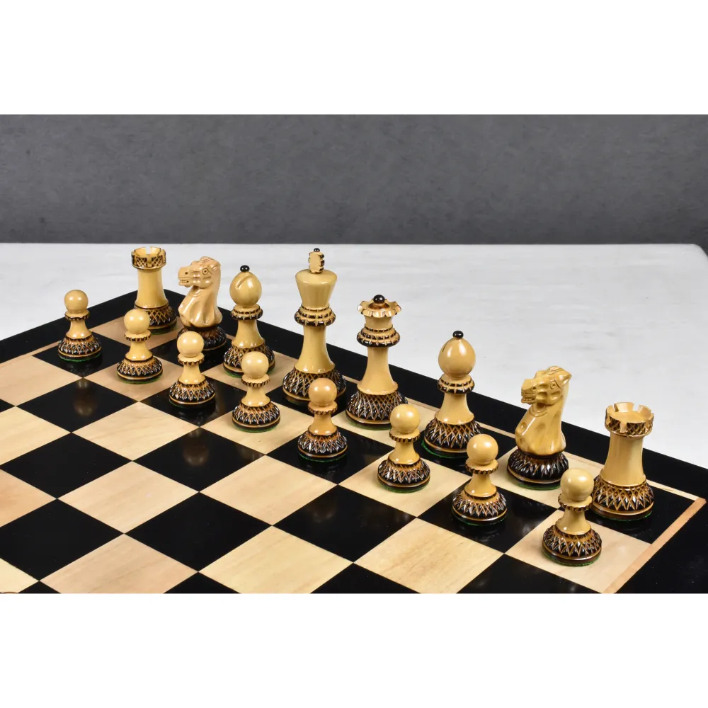Jeu d'échecs sculpté Parker Staunton 3,9 pouces - Pièces d'échecs uniquement - Finition laquée (brillante) Bois de buis -...