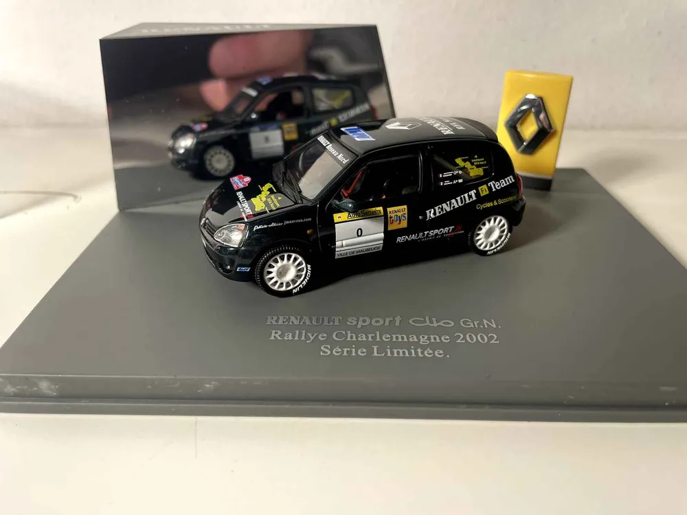 Renault Sport Clio Gr.N. verte foncée rallye Charlemagne de 2002 (coffret boite rectangle) - Tout usage Hobbies