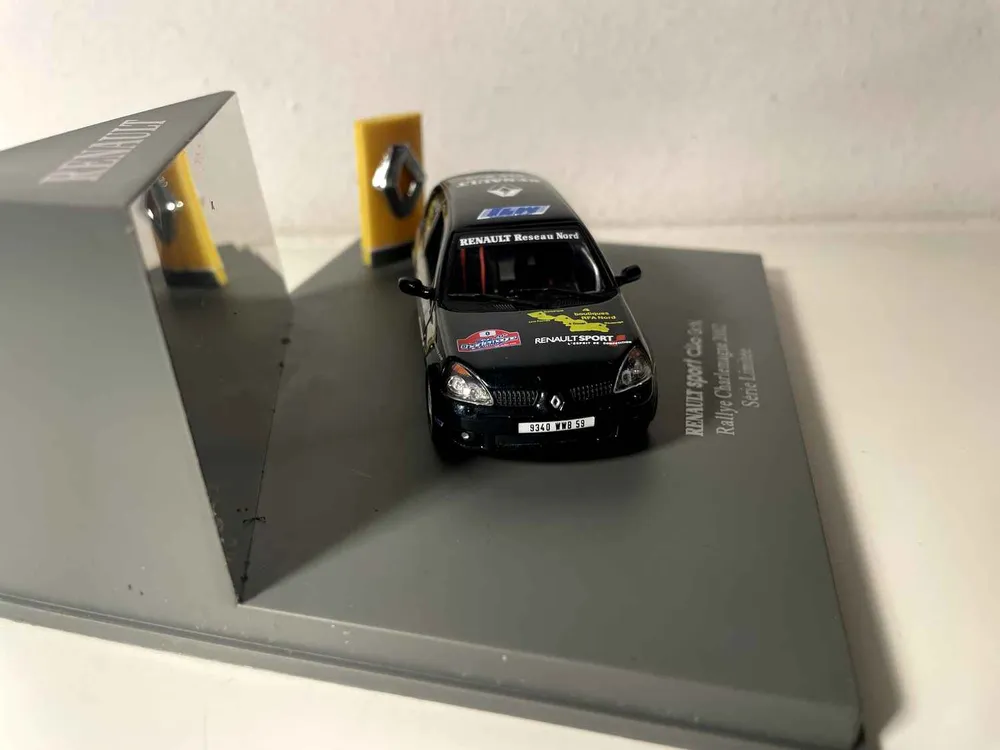 Renault Sport Clio Gr.N. verte foncée rallye Charlemagne de 2002 (coffret boite rectangle) - Tout usage Hobbies