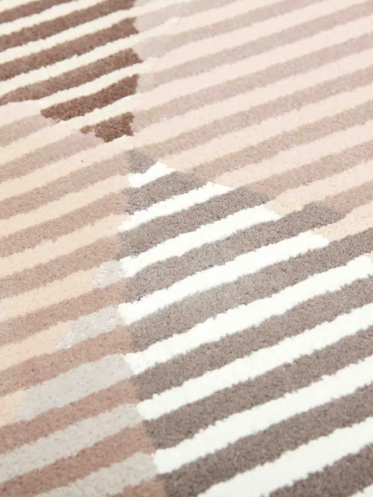 Sinking Rounds Nude Viscose Luxe Rug