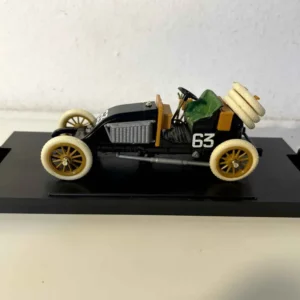 Renault 30HP noire numéro 63 - rallye Paris- Madrid de 1963 - BRUMM référence RO27 (AVEC la boite en carton)