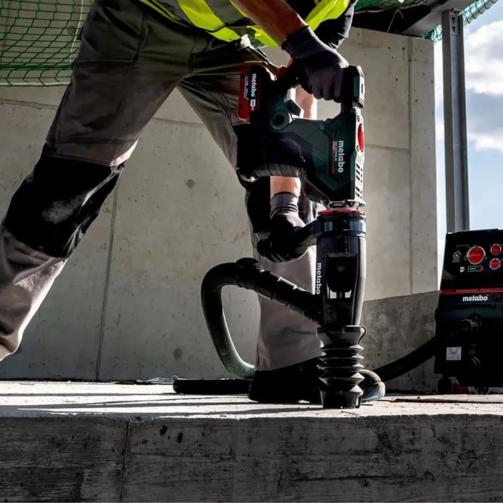 Metabo KHA 18 LTX BL 40, perceuse à marteau combinée sans fil 18V Brushless SDS-Max, 1 batterie 8,0 Ah, chargeur et malette