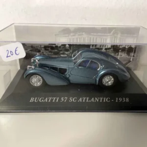 Bugatti 57 SC Atlantic bleue (genre bleue métalisée) de 1938 pour quads utilitaires
