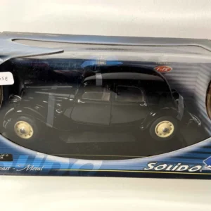 Citroën Traction AV 11 berline noire de 1938 (Solido référence 8177) - Echelle 1/18ème