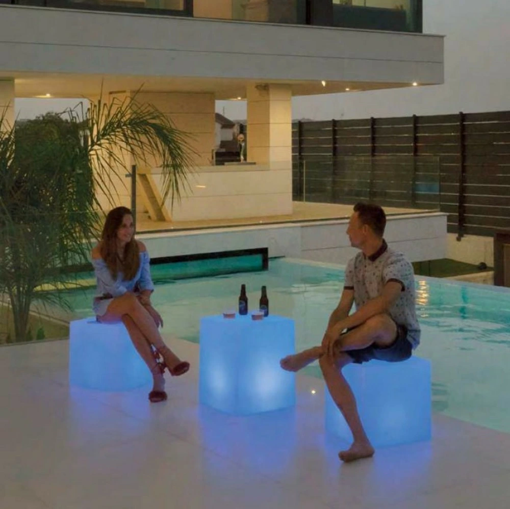 Cube lumineux 45cm outdoor Solaire+Batterie à autonomie renouvelable LED/RGB pour quads utilitaires