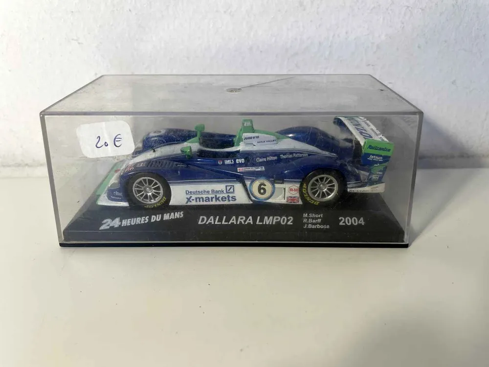 Dallara LMP02 bleue, blanche et verte numéro 6 (24 heures du Mans de 2004) avec notice de montage