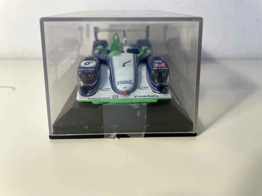 Dallara LMP02 bleue, blanche et verte numéro 6 (24 heures du Mans de 2004) avec notice de montage