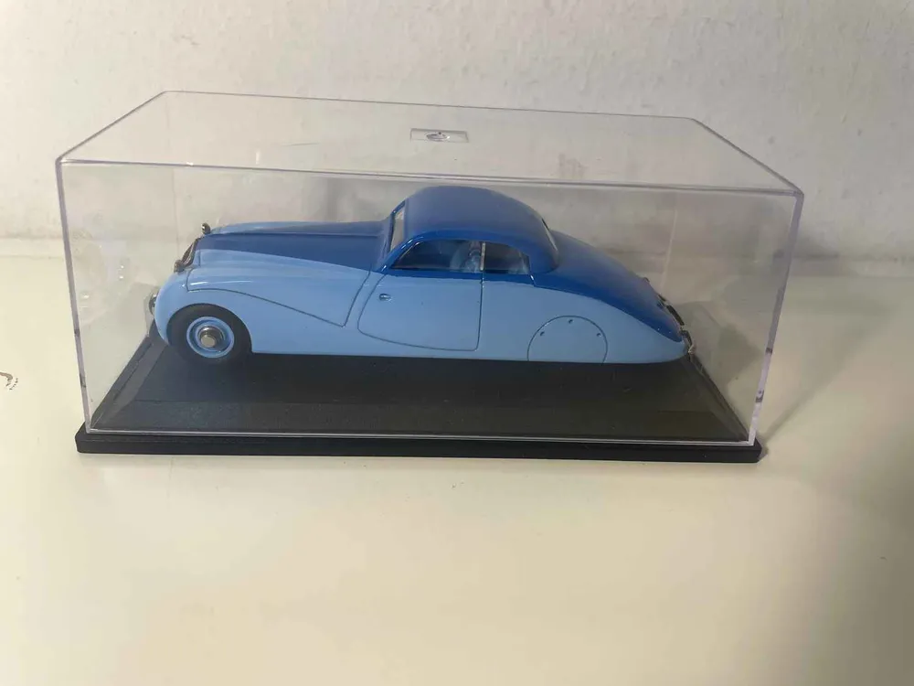 Peugeot 601 POURTOUT bleue de 1935 (voiture vue dans le film "Le Schpountz" avec Fernandel tourné en 1937)