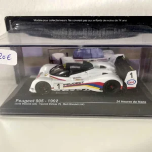 Peugeot 905 blanche numéro 1 - 24 heures du Mans de 1992 pour amélioration performances