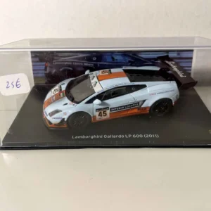 Pneu tout-terrain quad Lamborghini Callardo LP 600 bleue, orange et noire de 2011