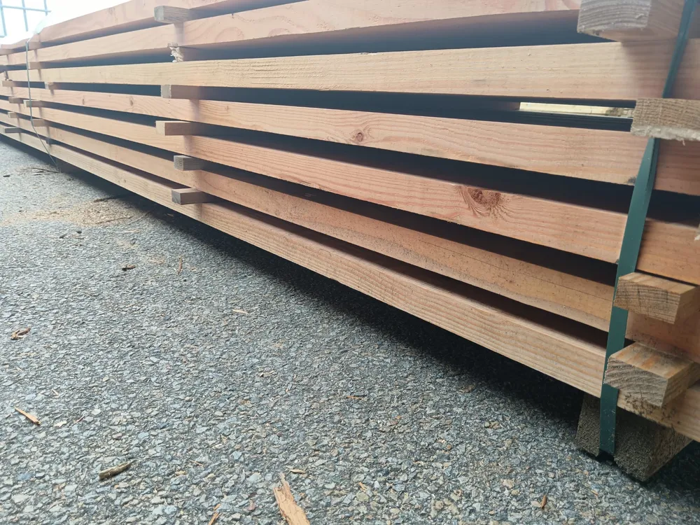 Solive douglas - 44x208 - L=6m (déclassé - ne pas employer en structurel)