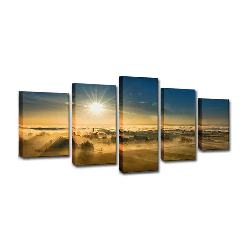Toile d'art tendance multi-pièces avec vue sur le coucher du soleil du village, décoration murale marron pour la maison