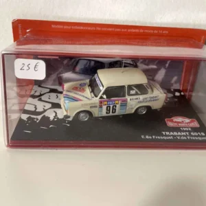 Trabant 601S blanc cassé numéro 96 - rallye de Monté-Carlo de 1992 avec rivets de maillon