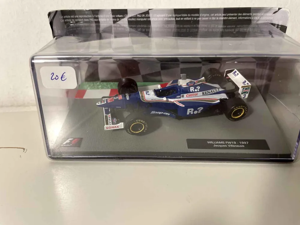 Williams FW19 bleue et blanche numéro 3 de 1997 - Formule 1
