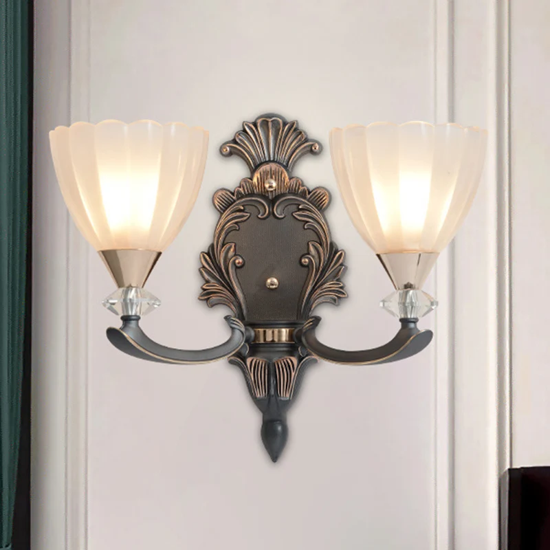 Idée d'éclairage mural à 1/2 ampoules, cône Ancien, lampe murale en verre nervuré blanc pour salon