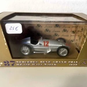 Mercedes Benz longiligne prix HP480 W 154 M 163 K grise numéro 12 de 1939 - voiture de course (Brumm série ORO R37)
