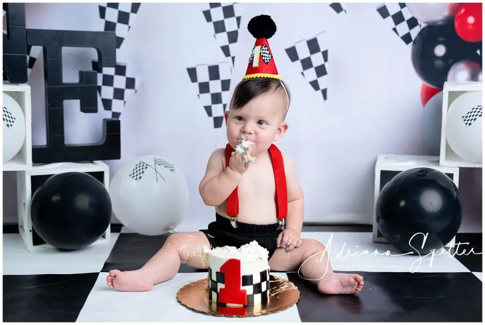 Étui de selle Fonds pour cake smash Voiture de course Arche de ballons Fond d'anniversaire MRR10-21