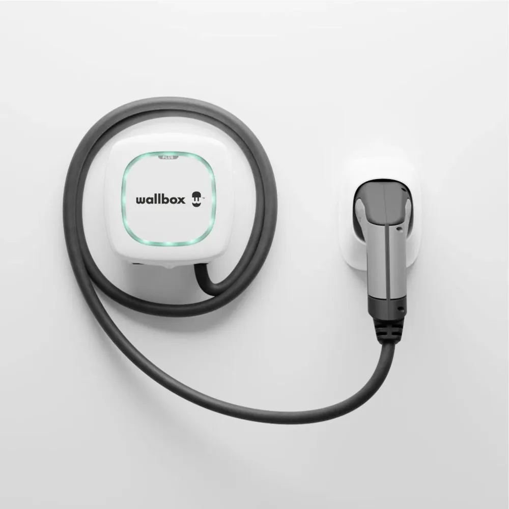 Station de charge murale Pulsar Plus 7.4kW monophasée câble 5m pour véhicules électriques