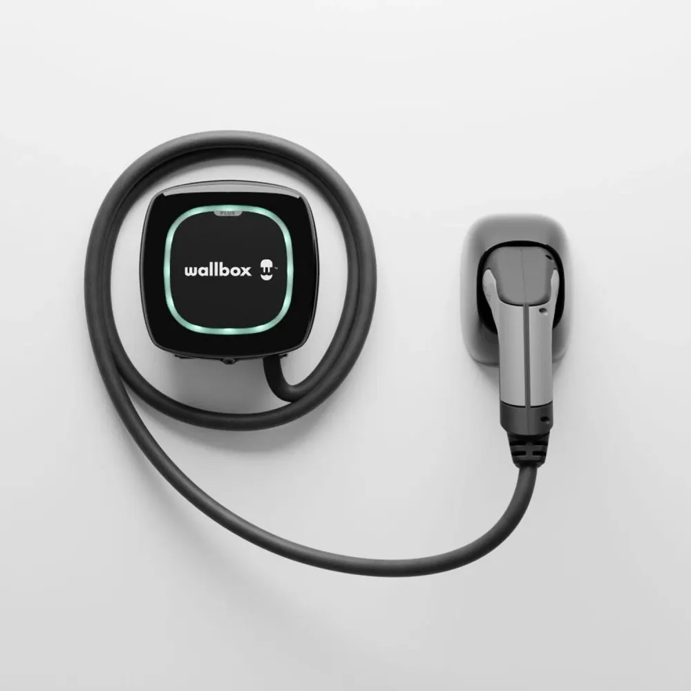 Station de charge murale Pulsar Plus 7.4kW monophasée câble 5m pour véhicules électriques