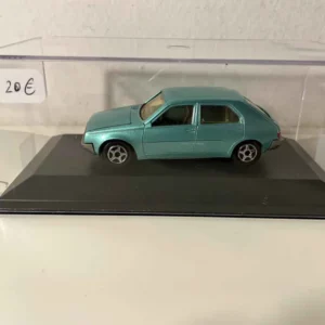 Renault 14 verte - NOREV pour lavage manuel