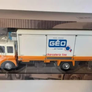 Dispositif de suivi Camion SAVIEM SN 240 fourgon frigorifique GEO charcuterie fine