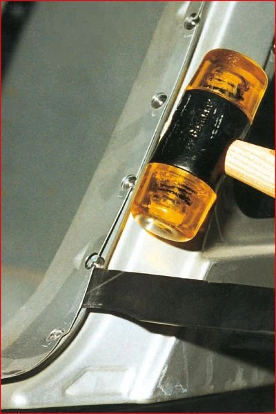 KS Tools corps marteau à onduler fin rond/carré 325mm 140.2139 se procurer à bas prix avec 30 inserts