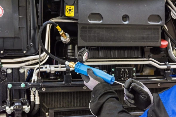 Valise d'adaptation pour refroidisseur de véhicule utilitaire Hazet nombre d'outils : 8 4800/8 magasiner...
