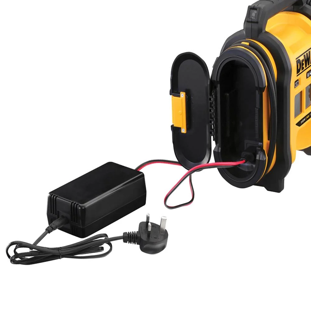 Dewalt DCC018N-XJ 18V XR Gain de place Tyre Inflator Body Only avec revêtement silicone