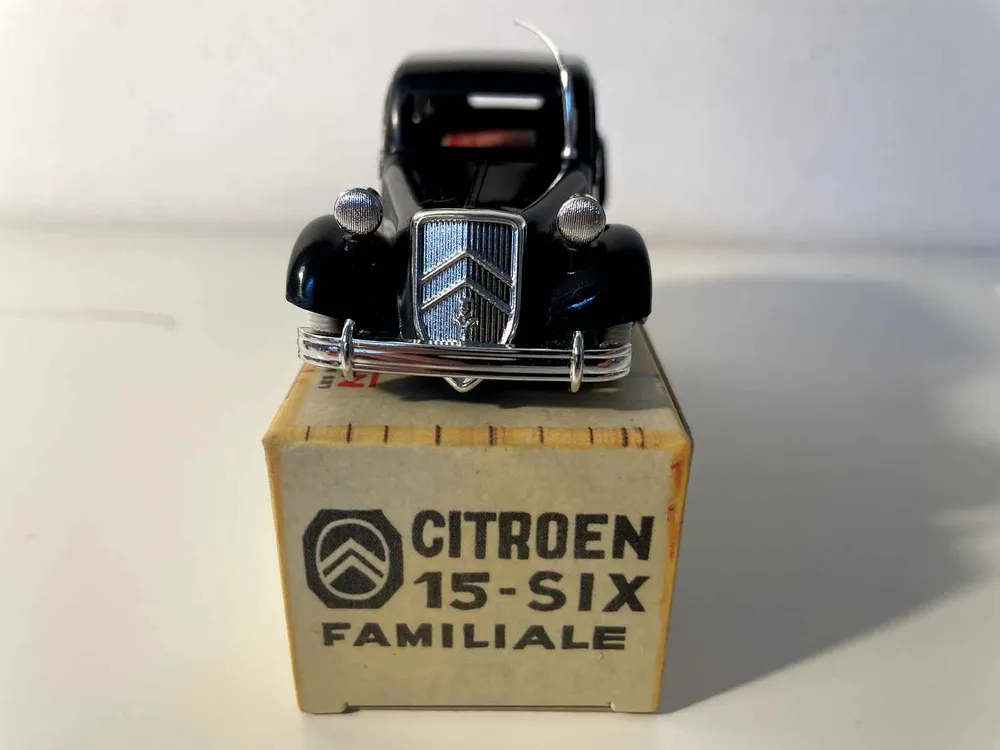 Housse de protection quad Citroën 15-six Familiale noire - NOREV (voiture en plastique)